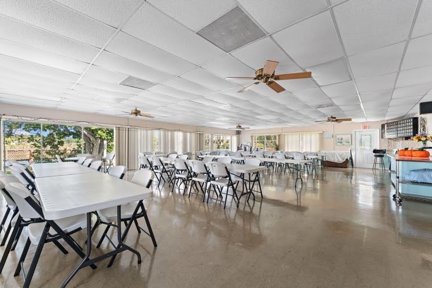 BAYSHORE ON THE LAKE APTS SEC 3 - Residential