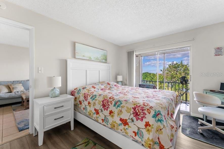 BAYSHORE ON THE LAKE APTS SEC 3 - Residential