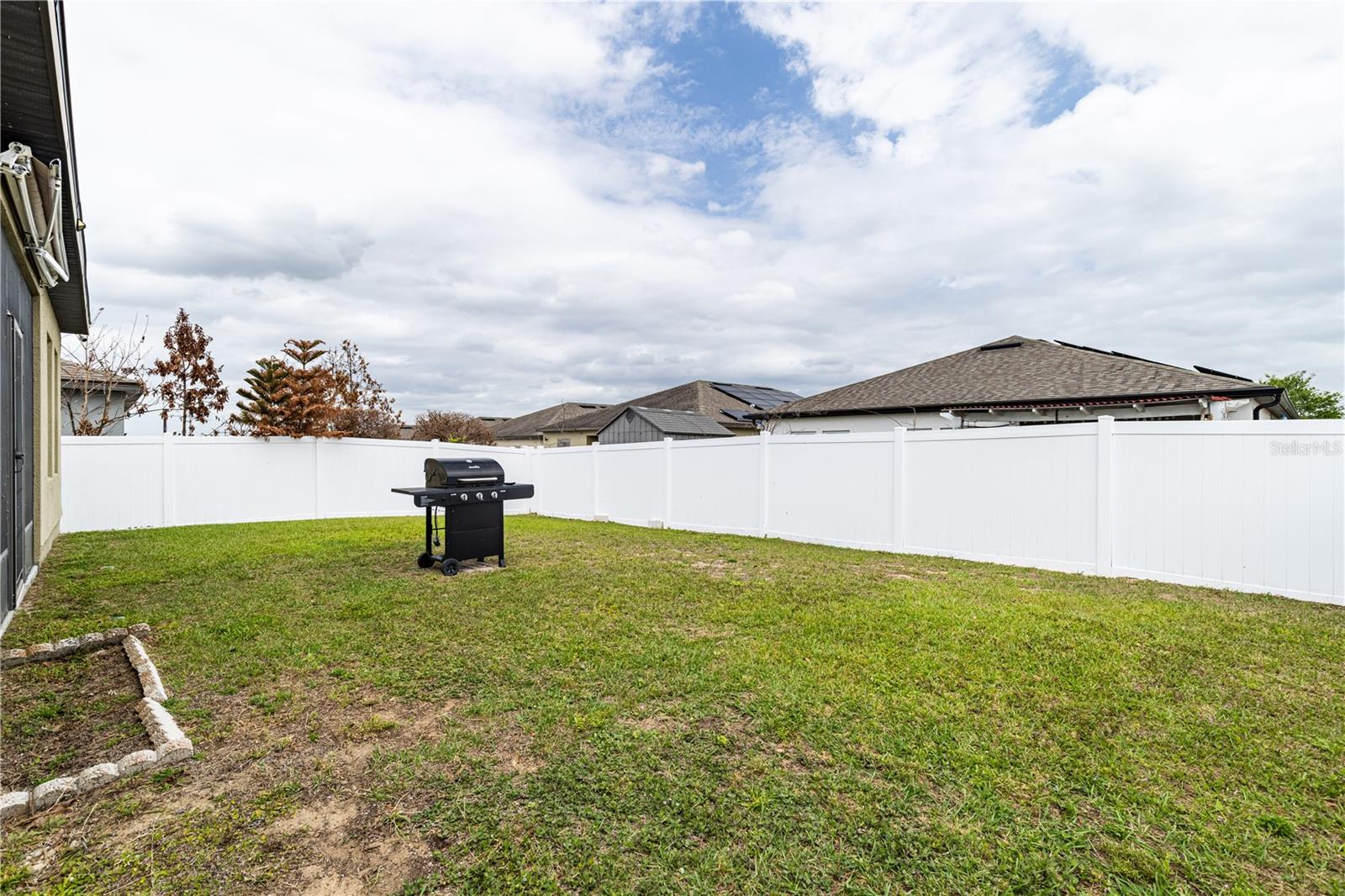 RESERVE/HLND MDWS - Residential