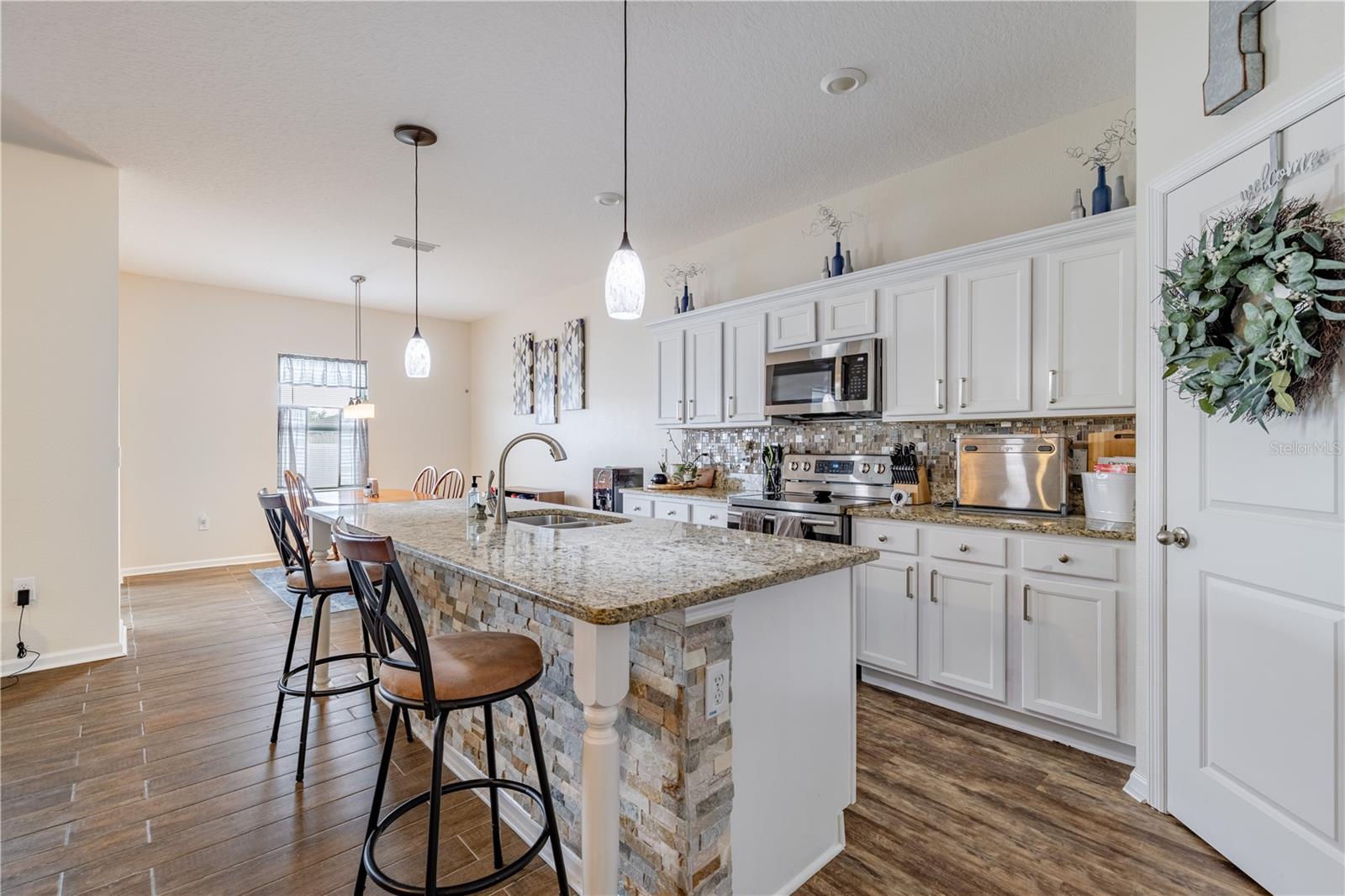 RESERVE/HLND MDWS - Residential