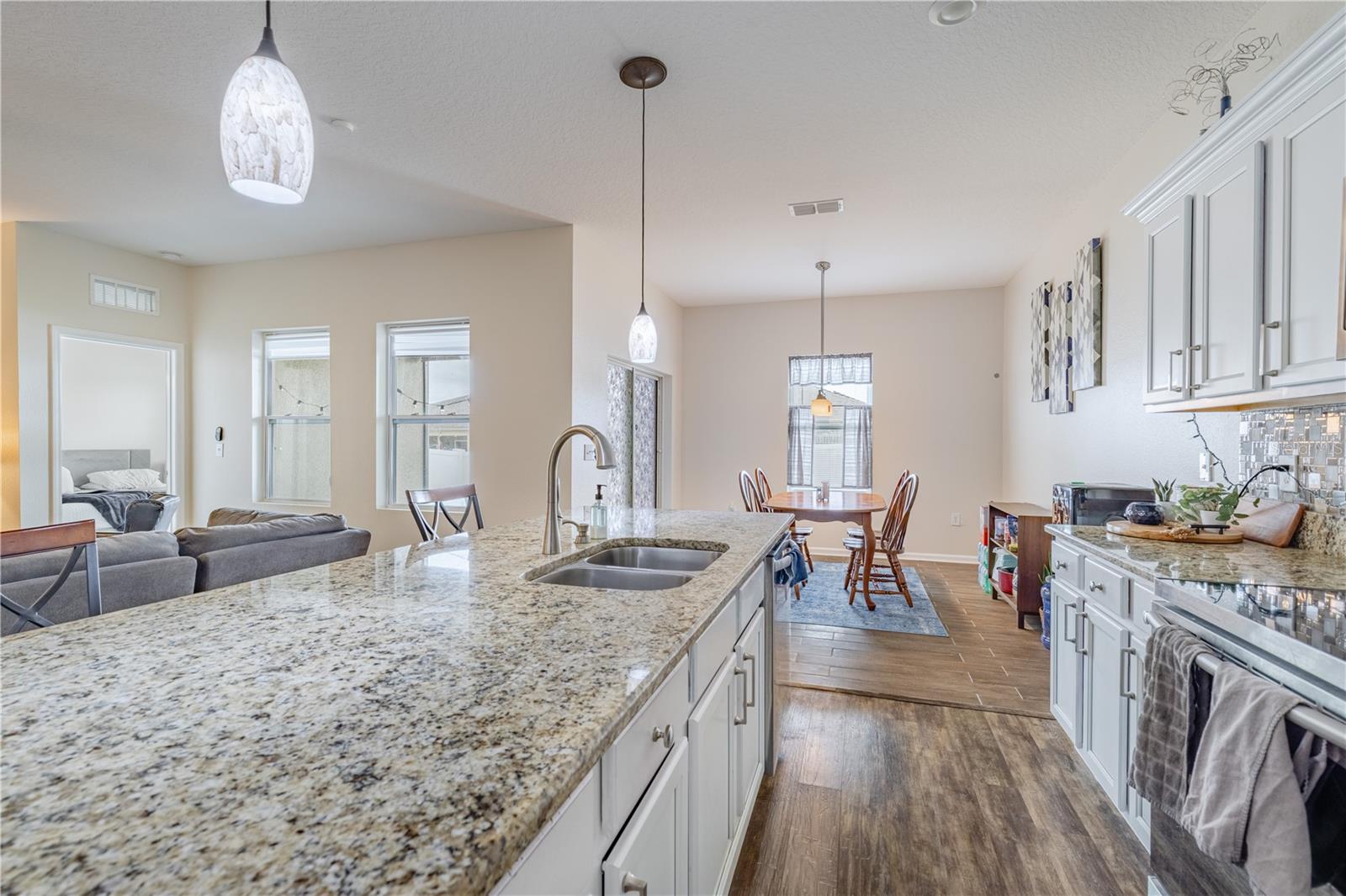 RESERVE/HLND MDWS - Residential