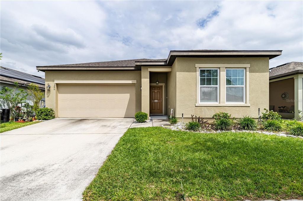 Photo of 346 Eaglecrest Drive, Haines City, FL 33844 (MLS # G5111373)