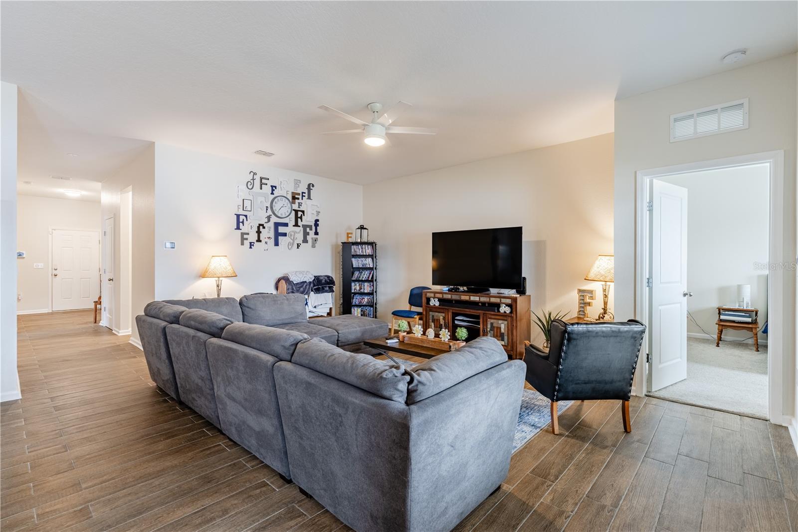 RESERVE/HLND MDWS - Residential