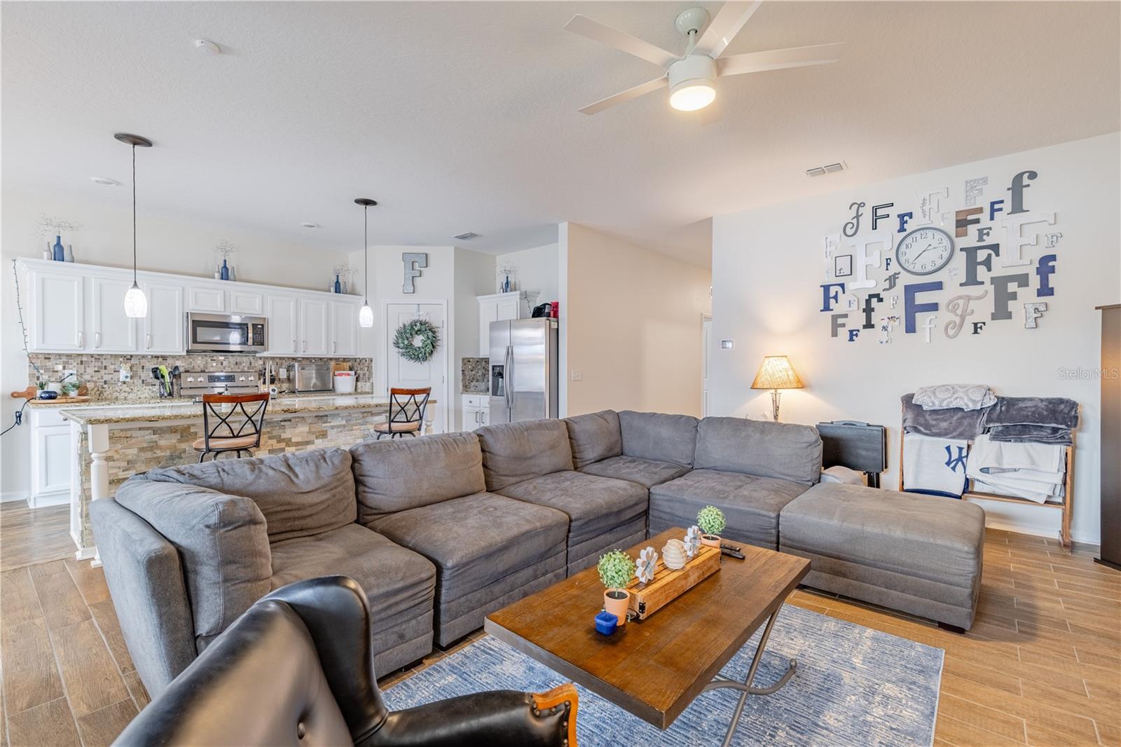 RESERVE/HLND MDWS - Residential