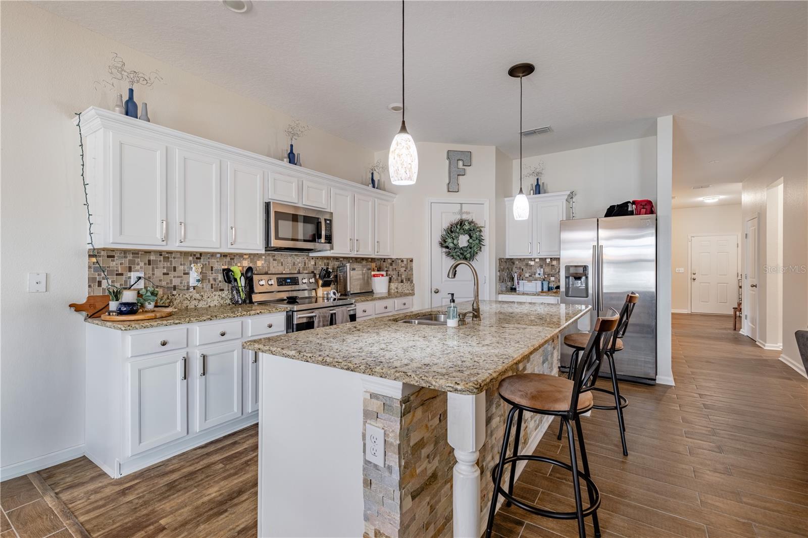 RESERVE/HLND MDWS - Residential