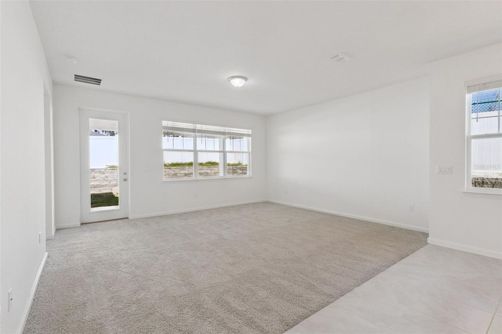 Photo of 3704 Watercliff Circle, Grand Island, FL 32735 (MLS # O6390147)