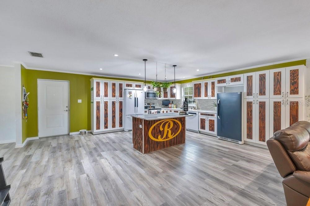 RIVER RIDGE - Residential