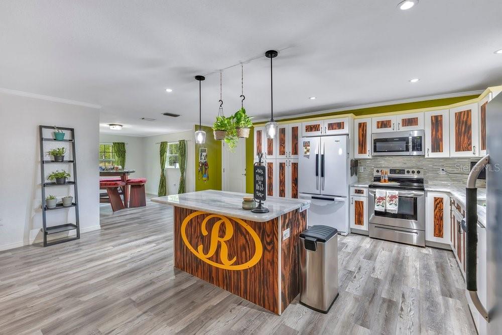 RIVER RIDGE - Residential