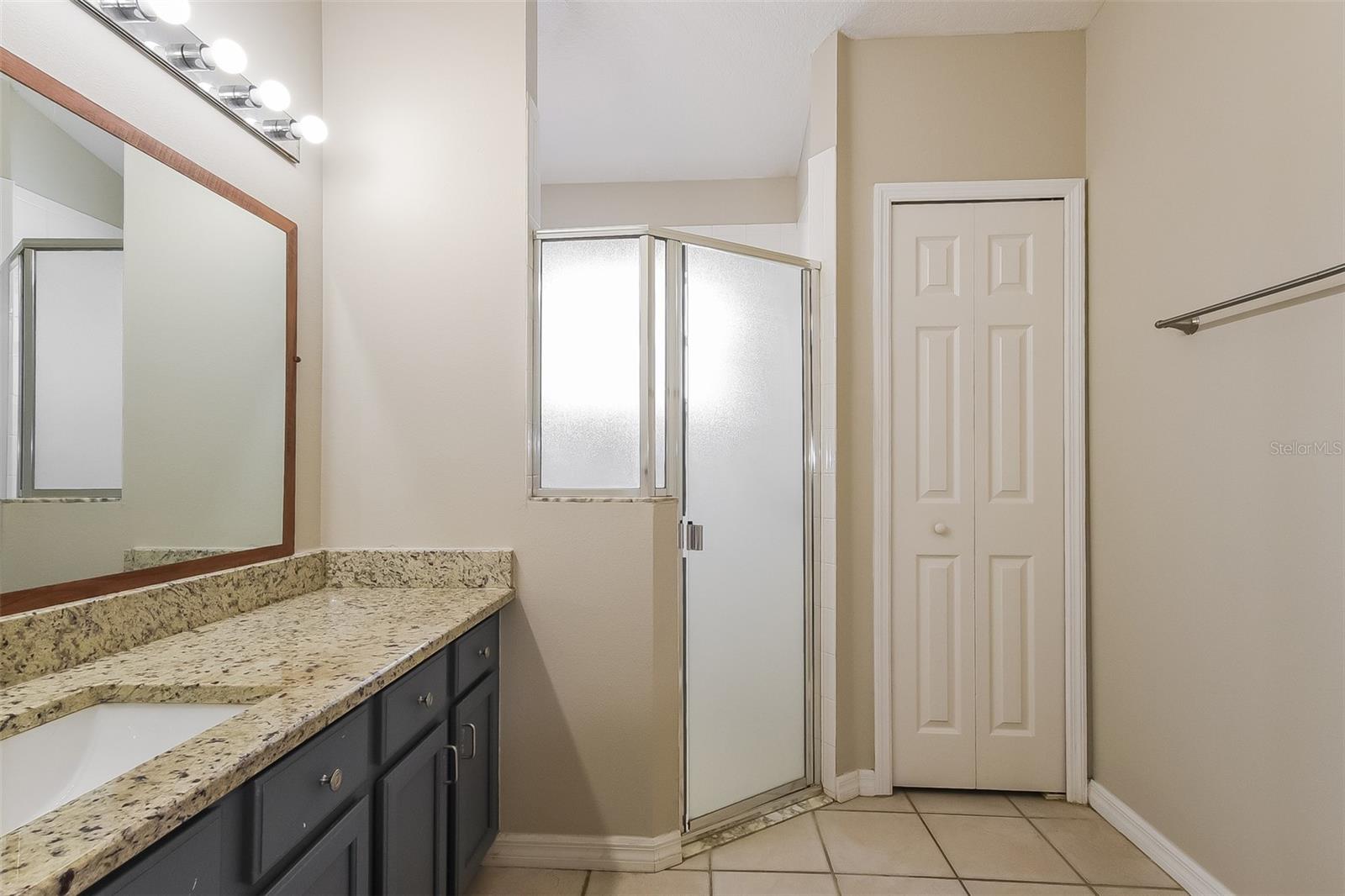 ROSE HILL - Residential