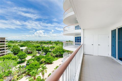 A home in LONGBOAT KEY