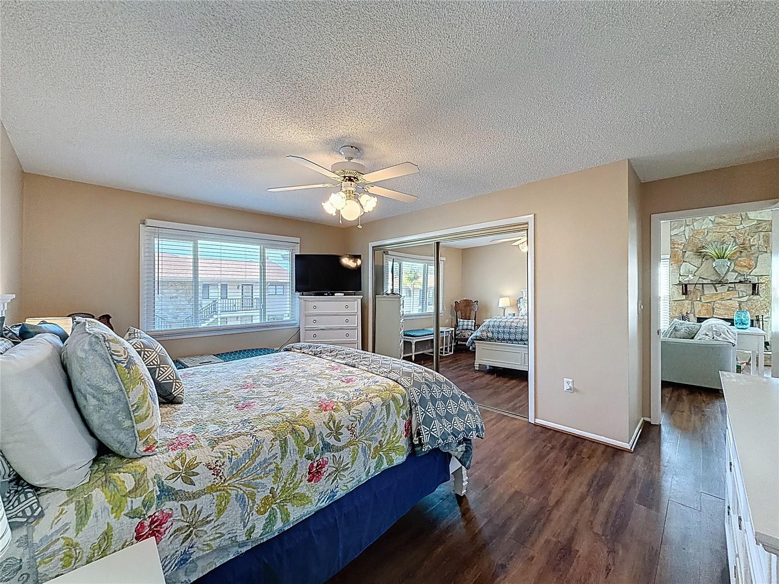 EAGLES POINT CONDO - Residential