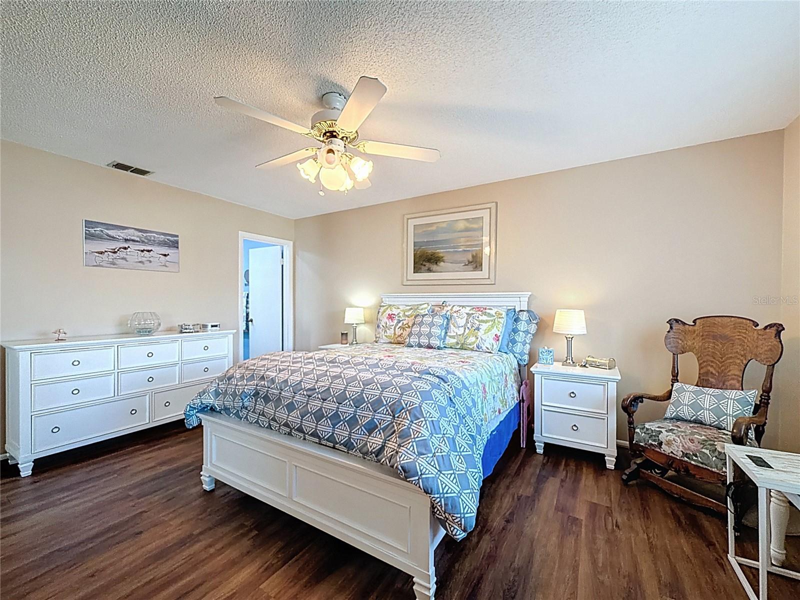 EAGLES POINT CONDO - Residential