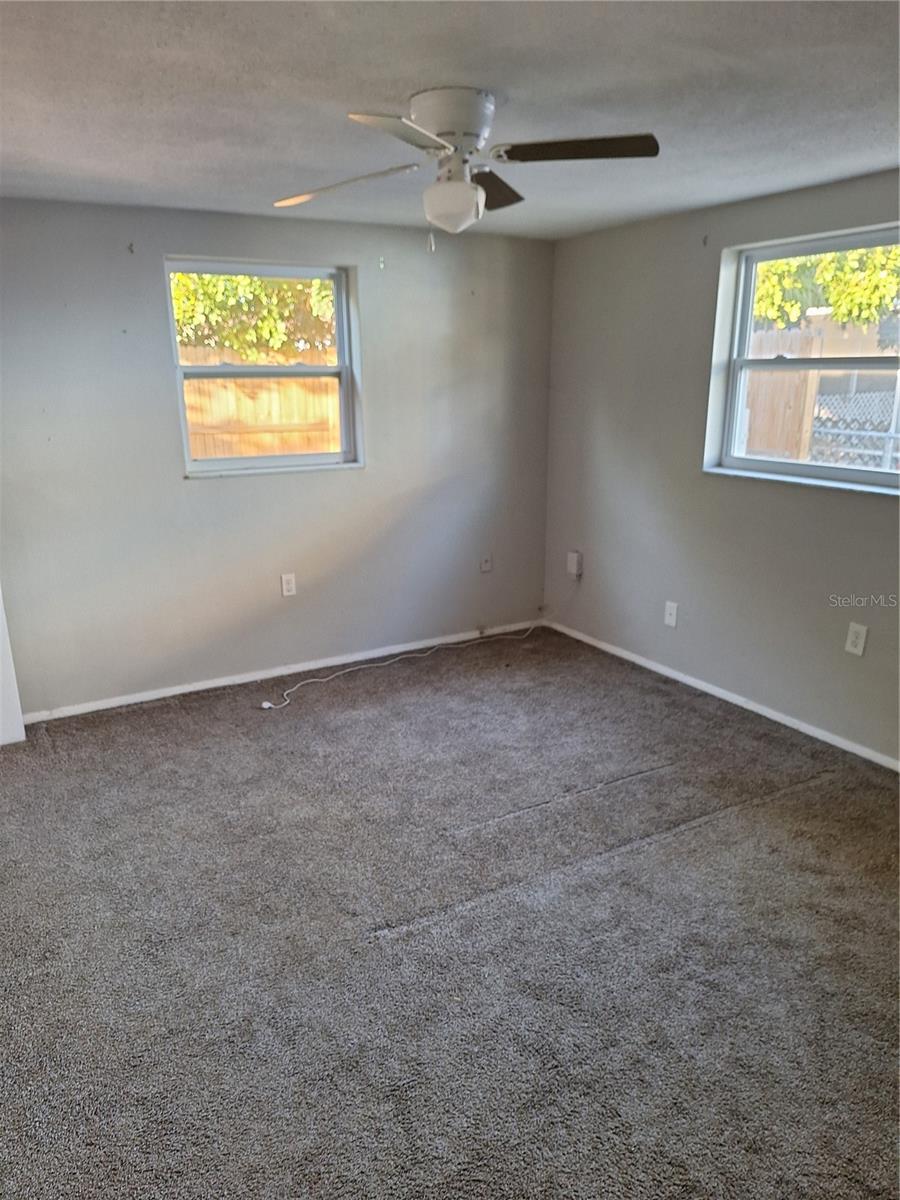 REGENCY PARK - Residential Lease