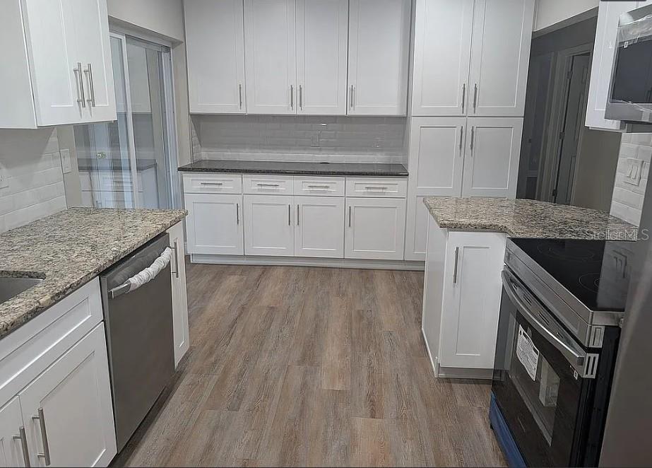 SPRING HILL - Residential