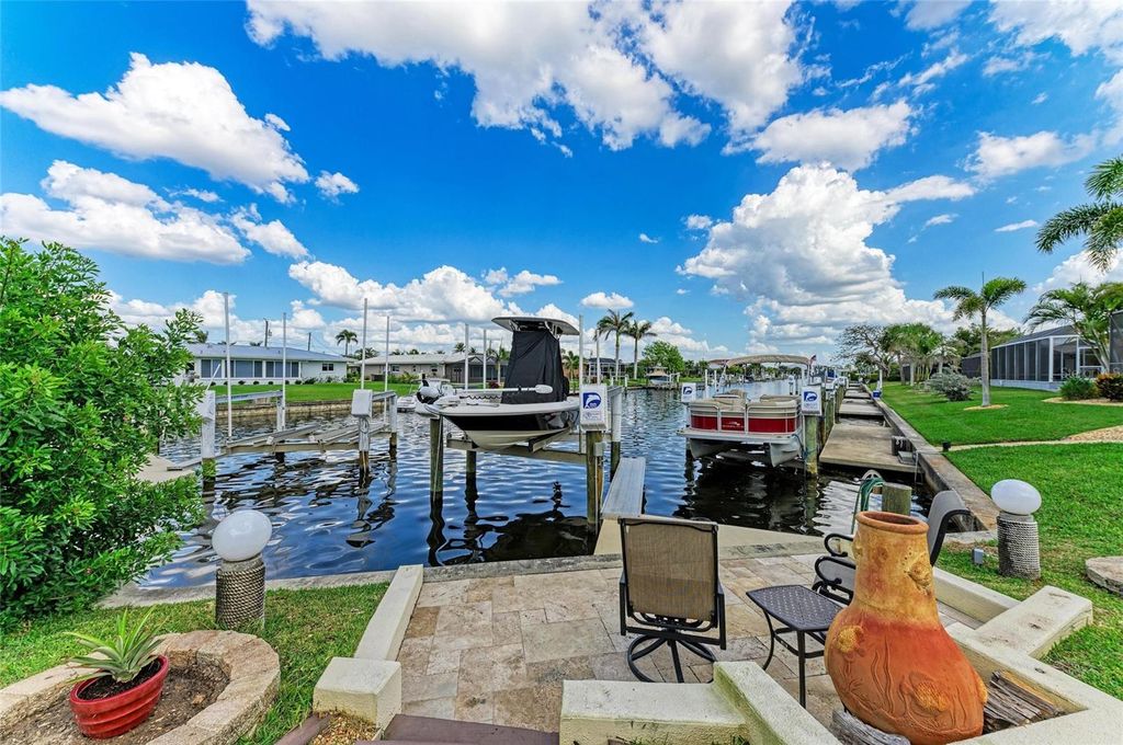 Photo of 200 Capri Isles Court, Punta Gorda, FL 33950 (MLS # C7507902)