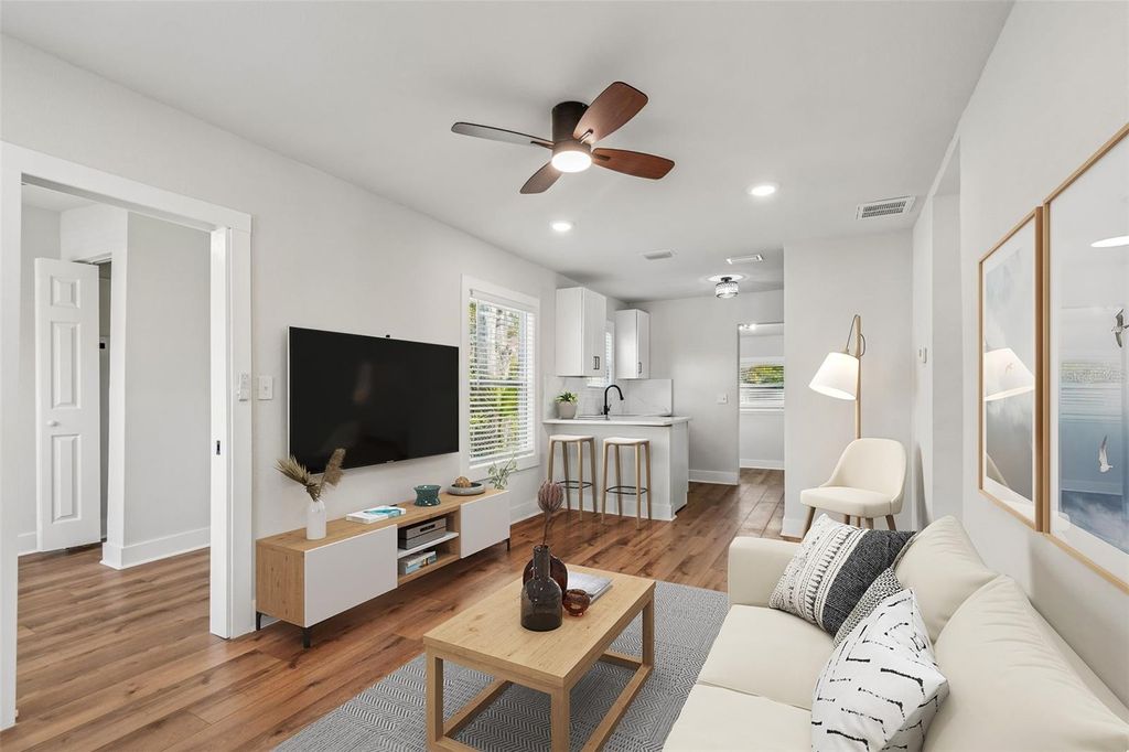 Photo of 1916 35th Street S, St Petersburg, FL 33711 (MLS # TB8484283)