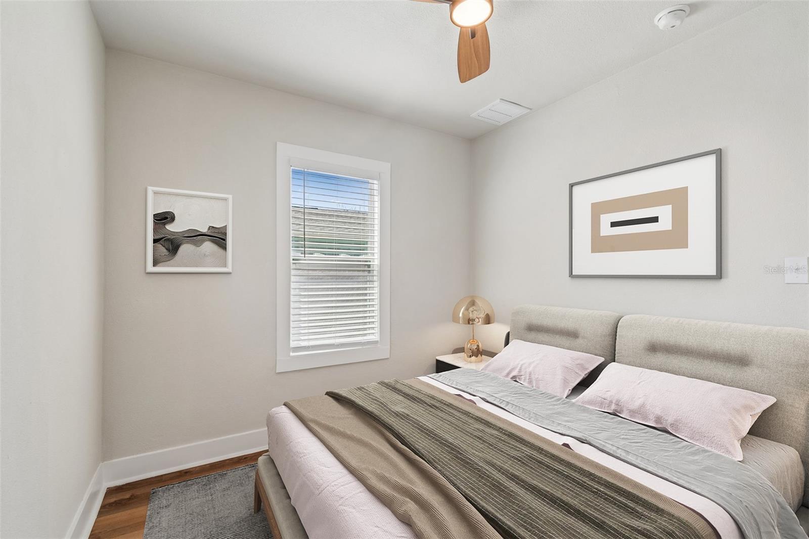 BUTTONS F P - Residential