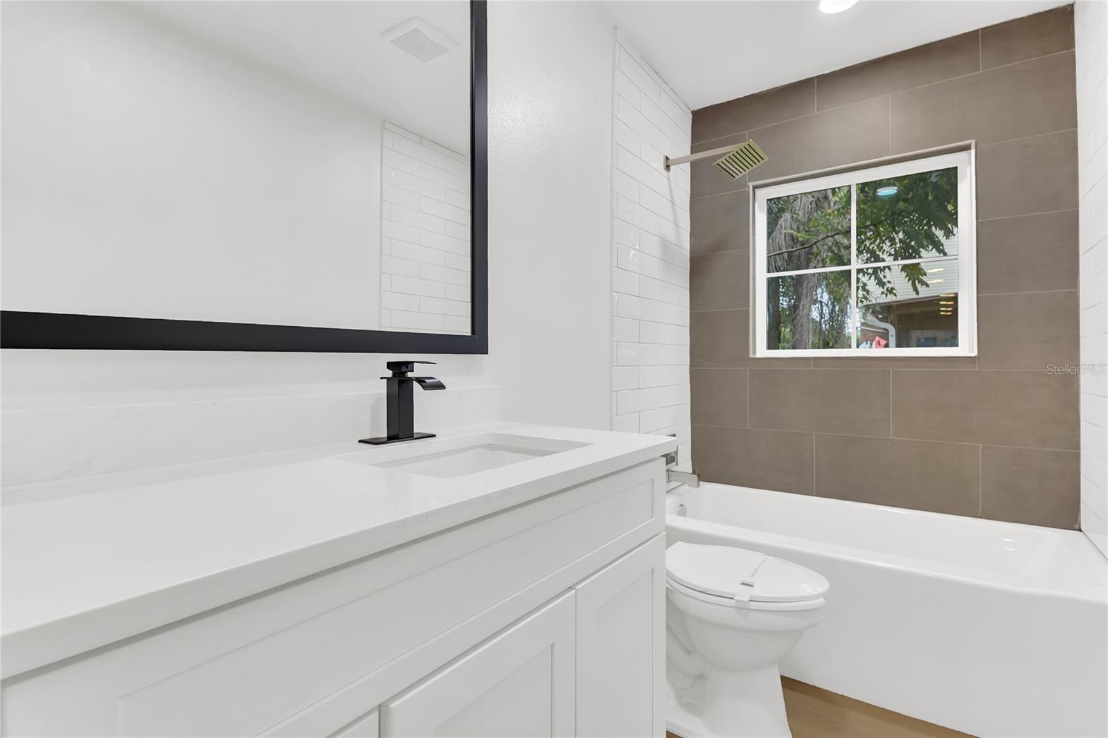 HEATHER OAKS UNIT 2 - Residential