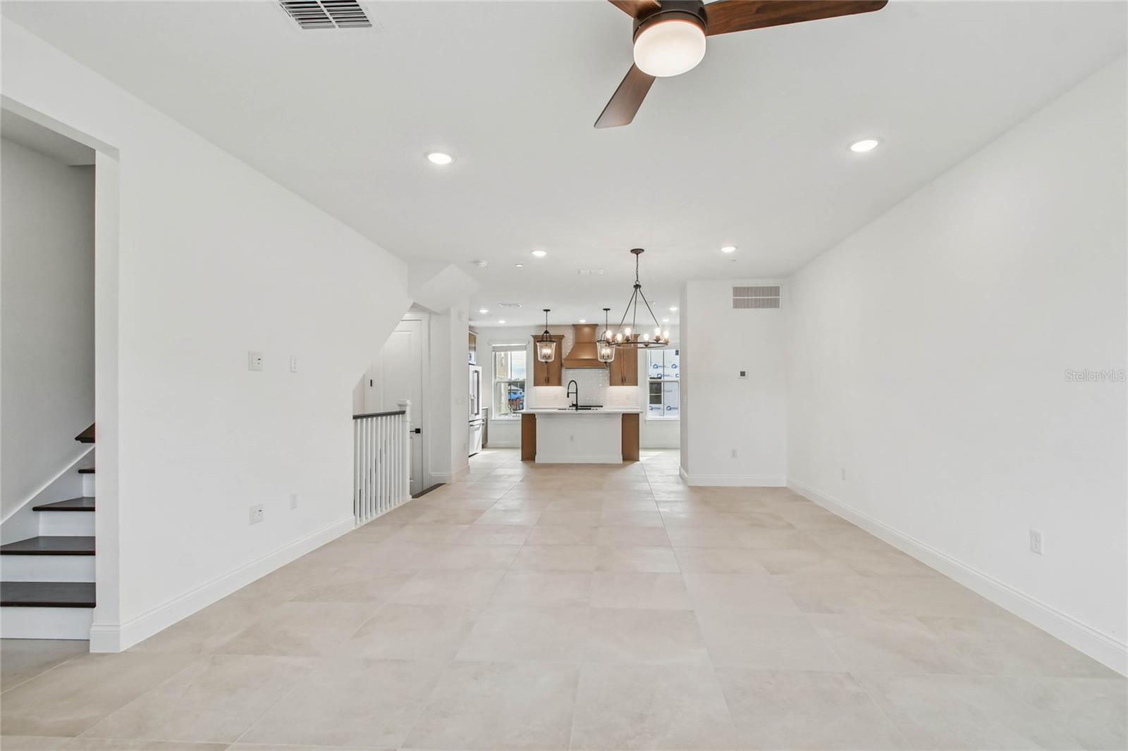 TOWNES AT NORTHLAKE - Residential