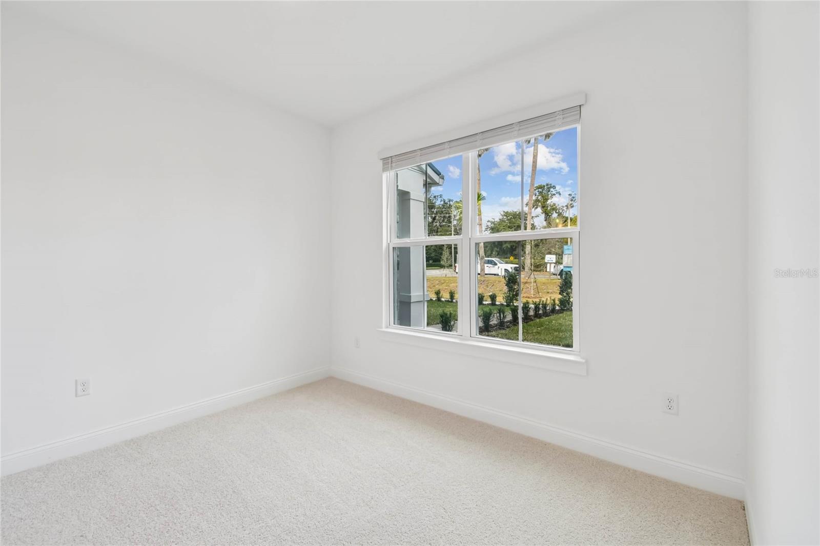 TOWNES AT NORTHLAKE - Residential