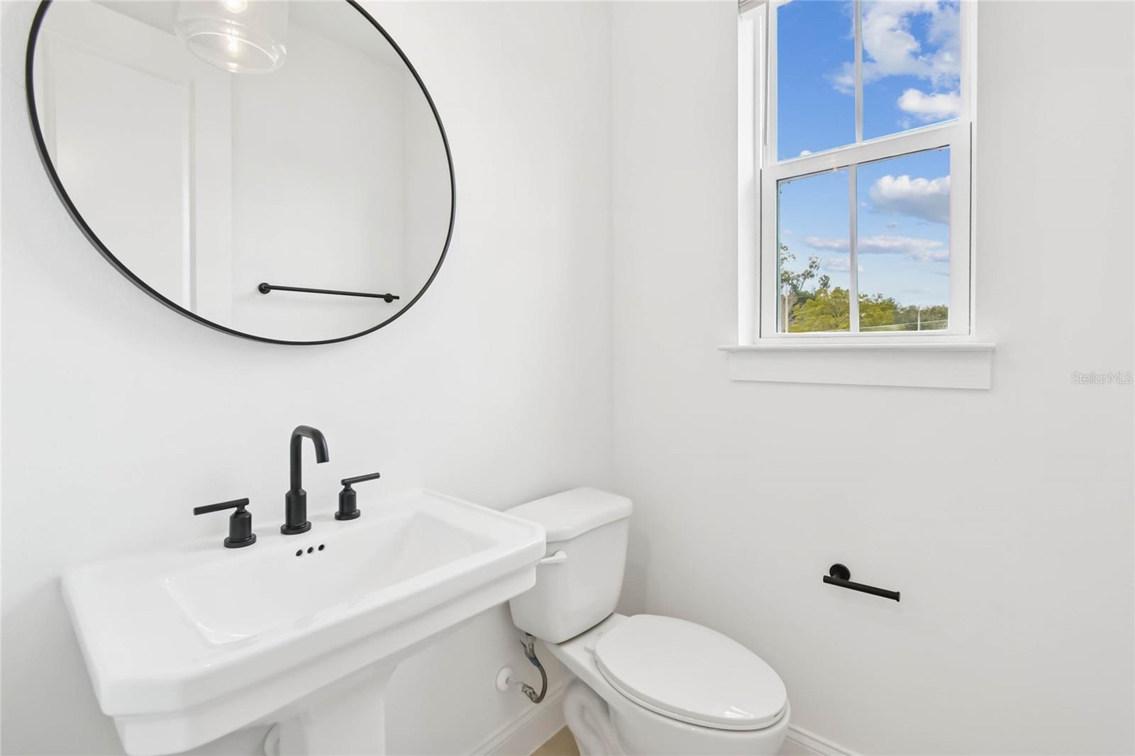 TOWNES AT NORTHLAKE - Residential