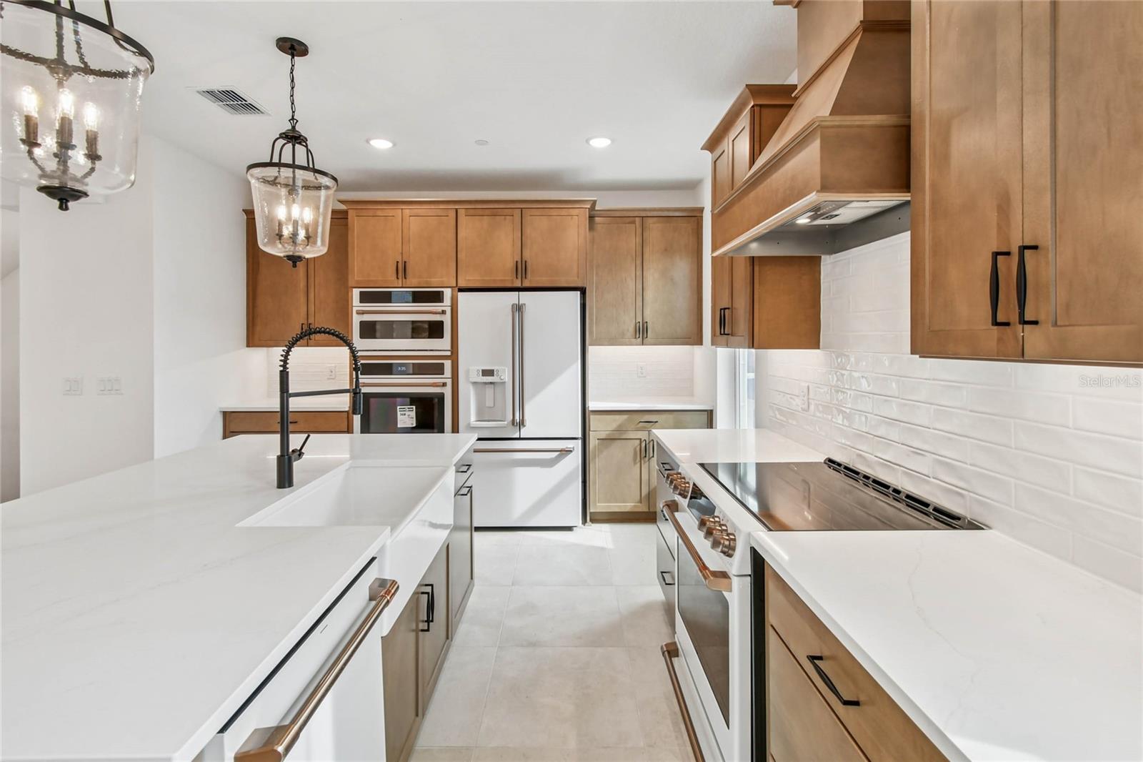 TOWNES AT NORTHLAKE - Residential