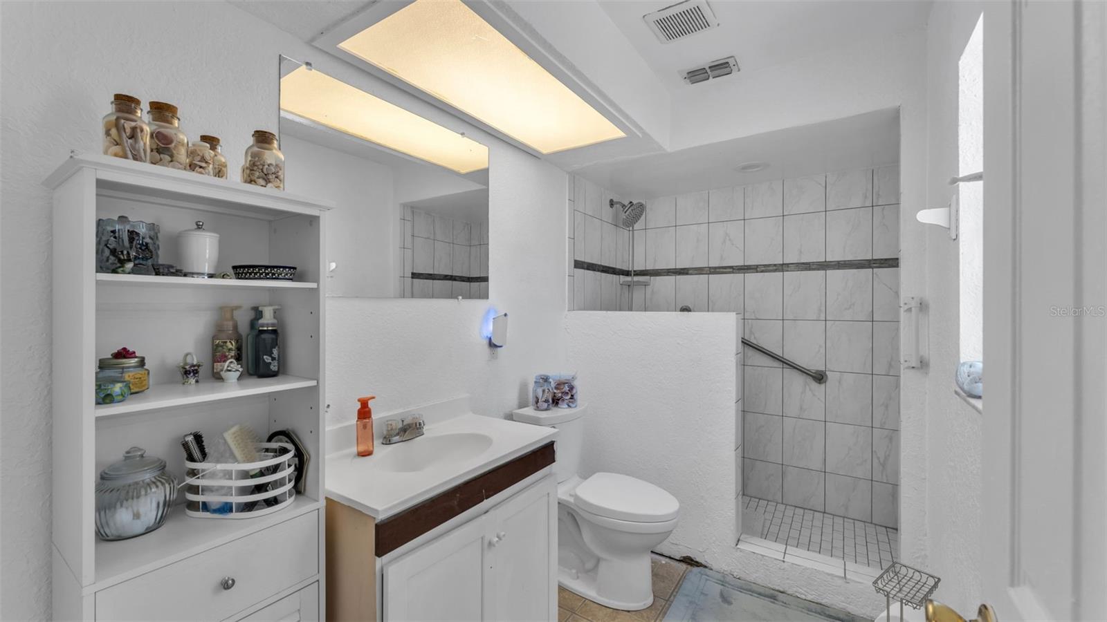 PINESTHE - Residential