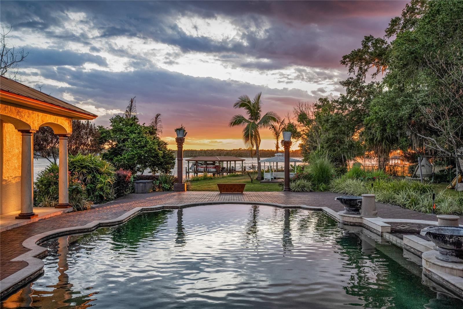 8866 DARLENE DRIVE