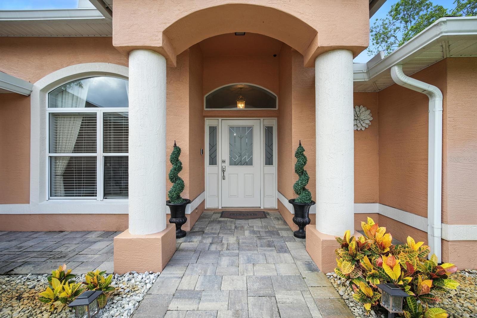 2 WOODBORN LANE