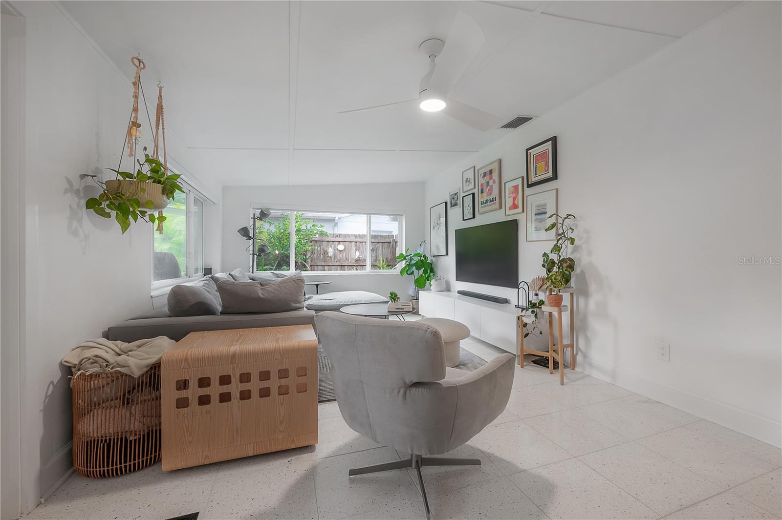 FAIRLAWN ESTATES - Residential