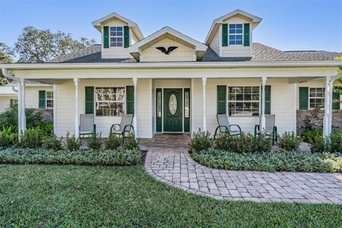 A home in PALM HARBOR