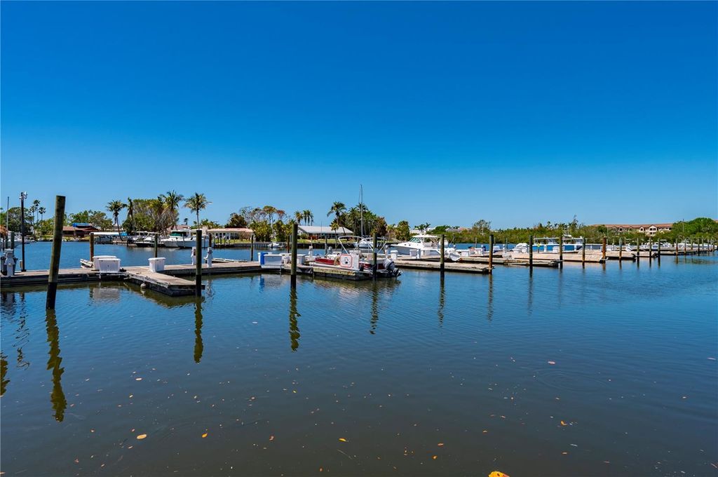 Photo of 7150 N Tamiami Trail #S-600, Sarasota, FL 34243 (MLS # C7508676)