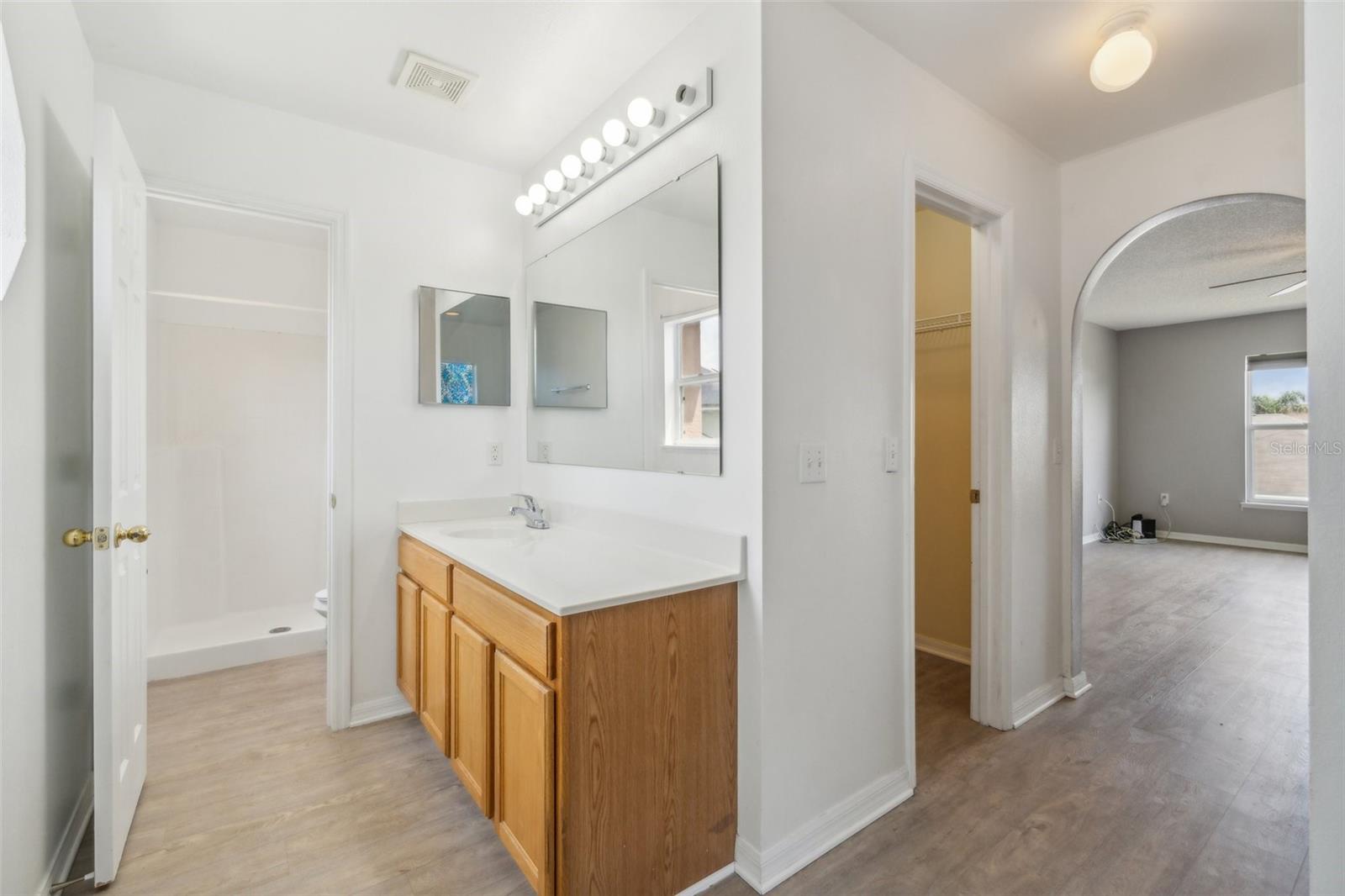 ASHTON PARK - Residential