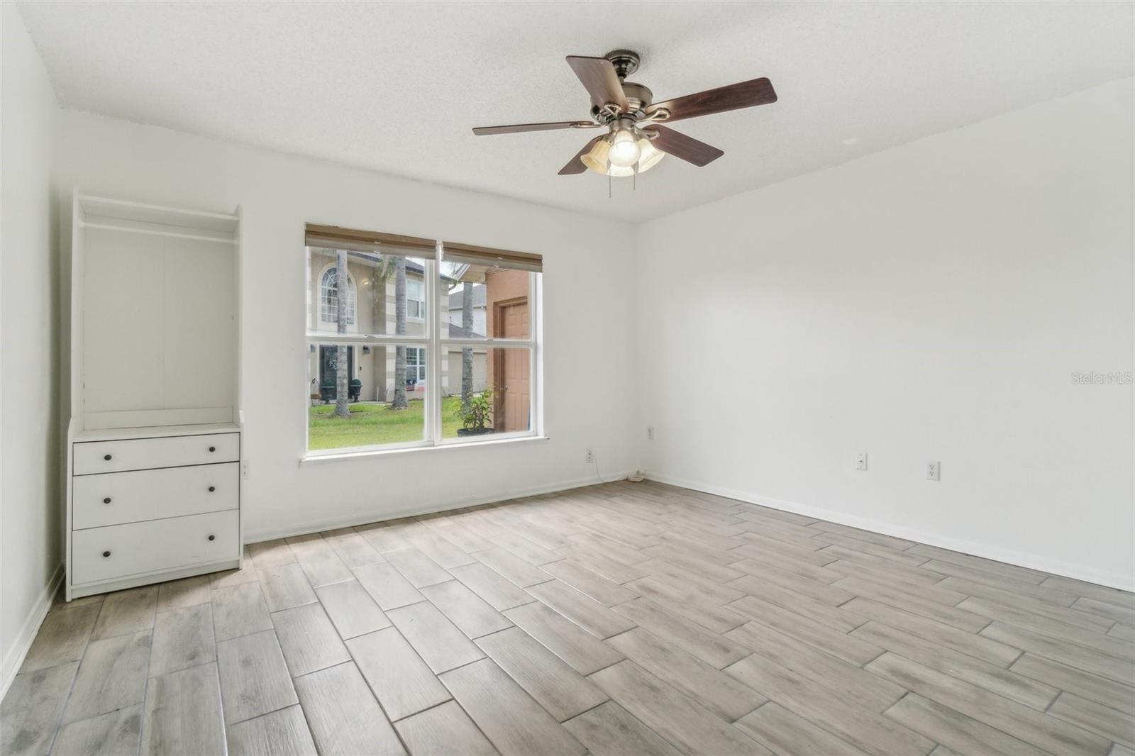 ASHTON PARK - Residential