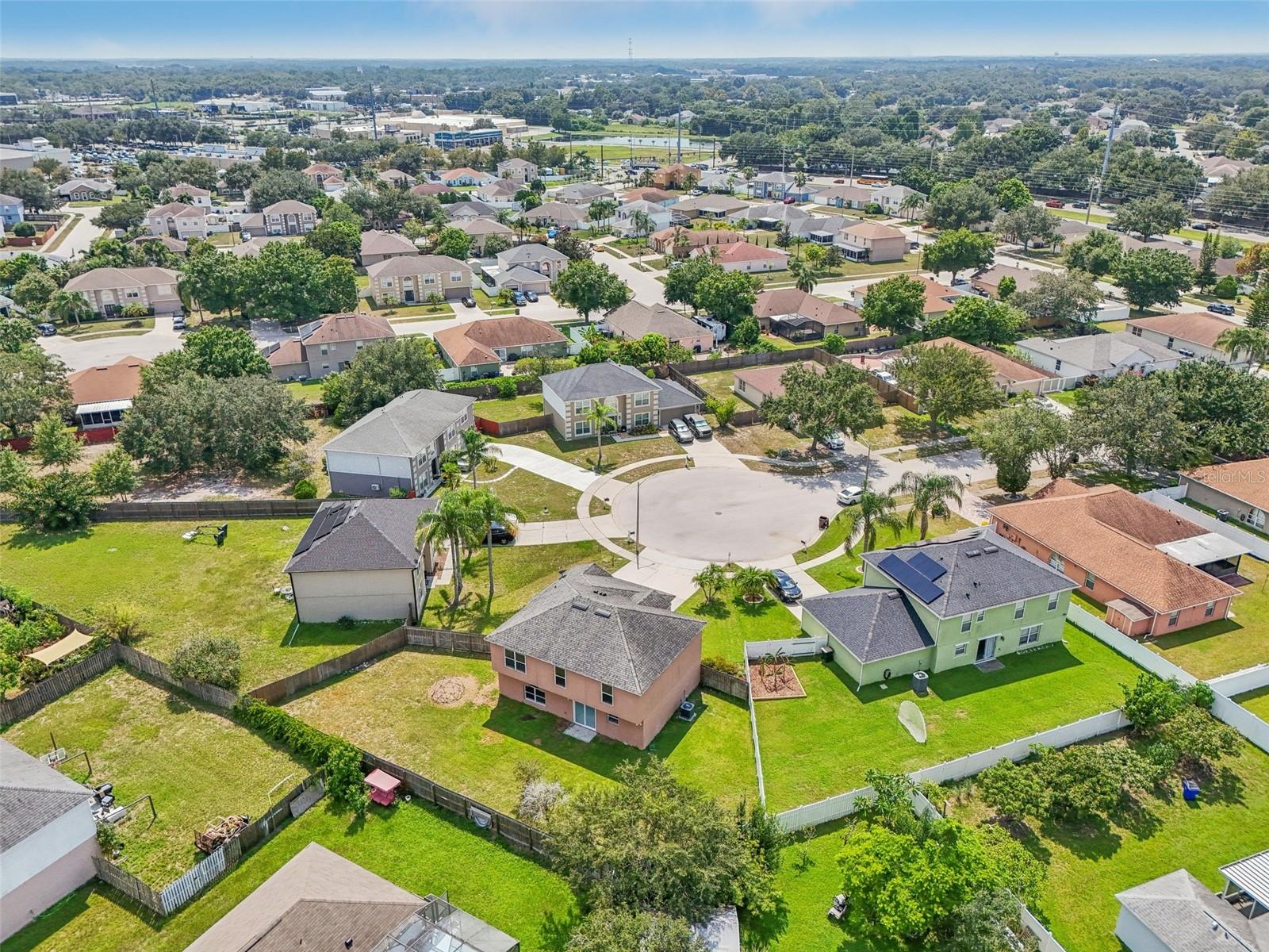 ASHTON PARK - Residential