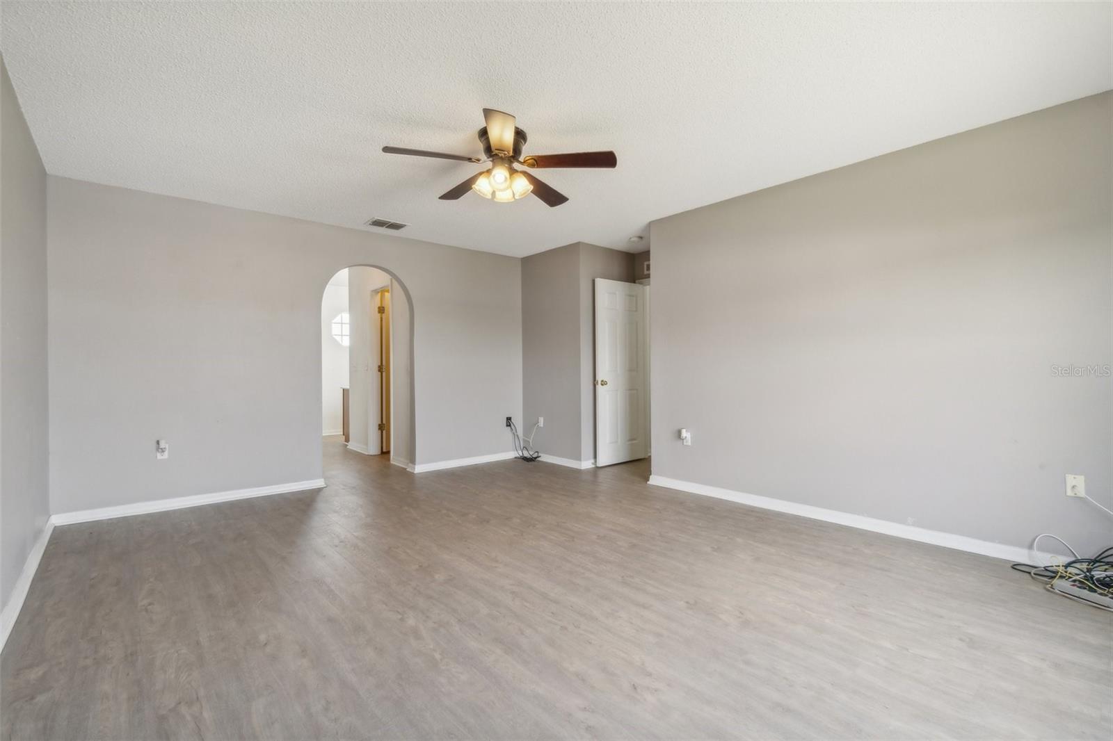 ASHTON PARK - Residential