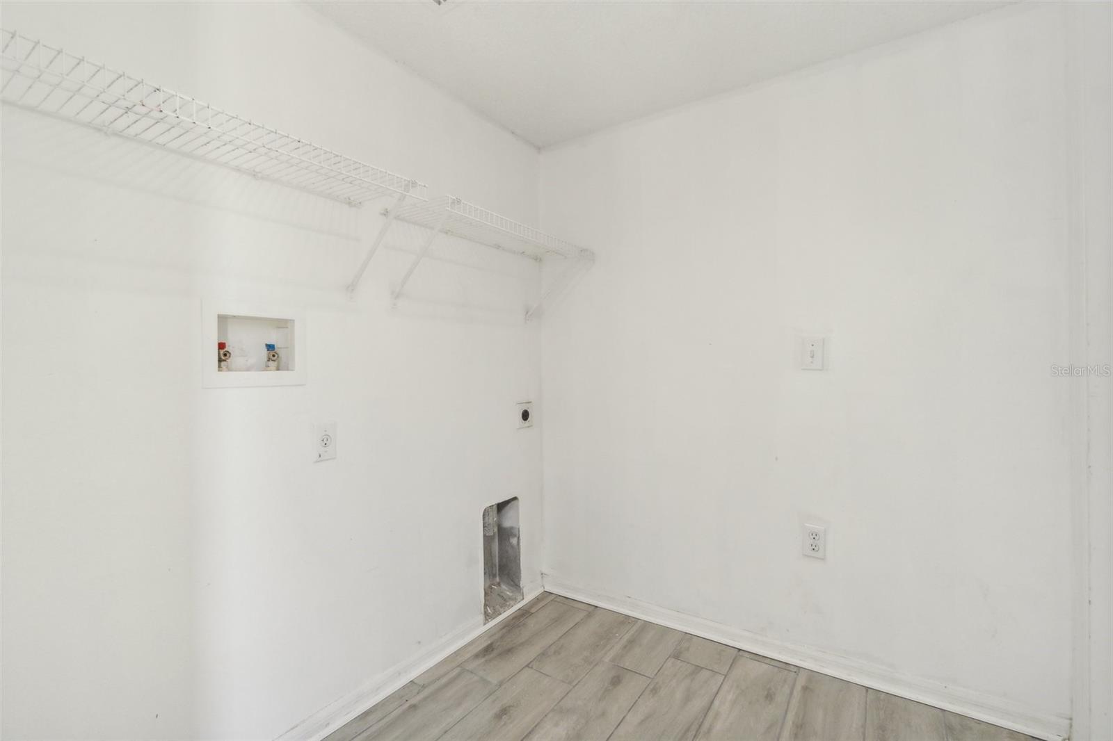 ASHTON PARK - Residential