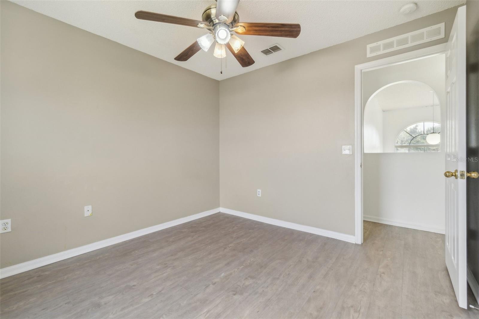 ASHTON PARK - Residential