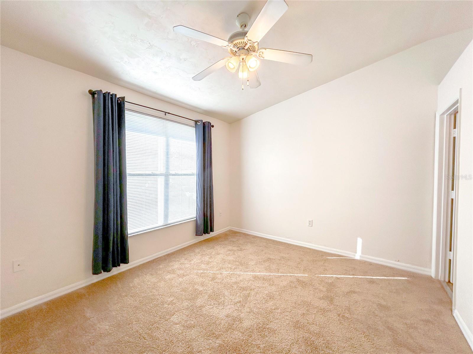 VICTORIA STATION - Residential Lease