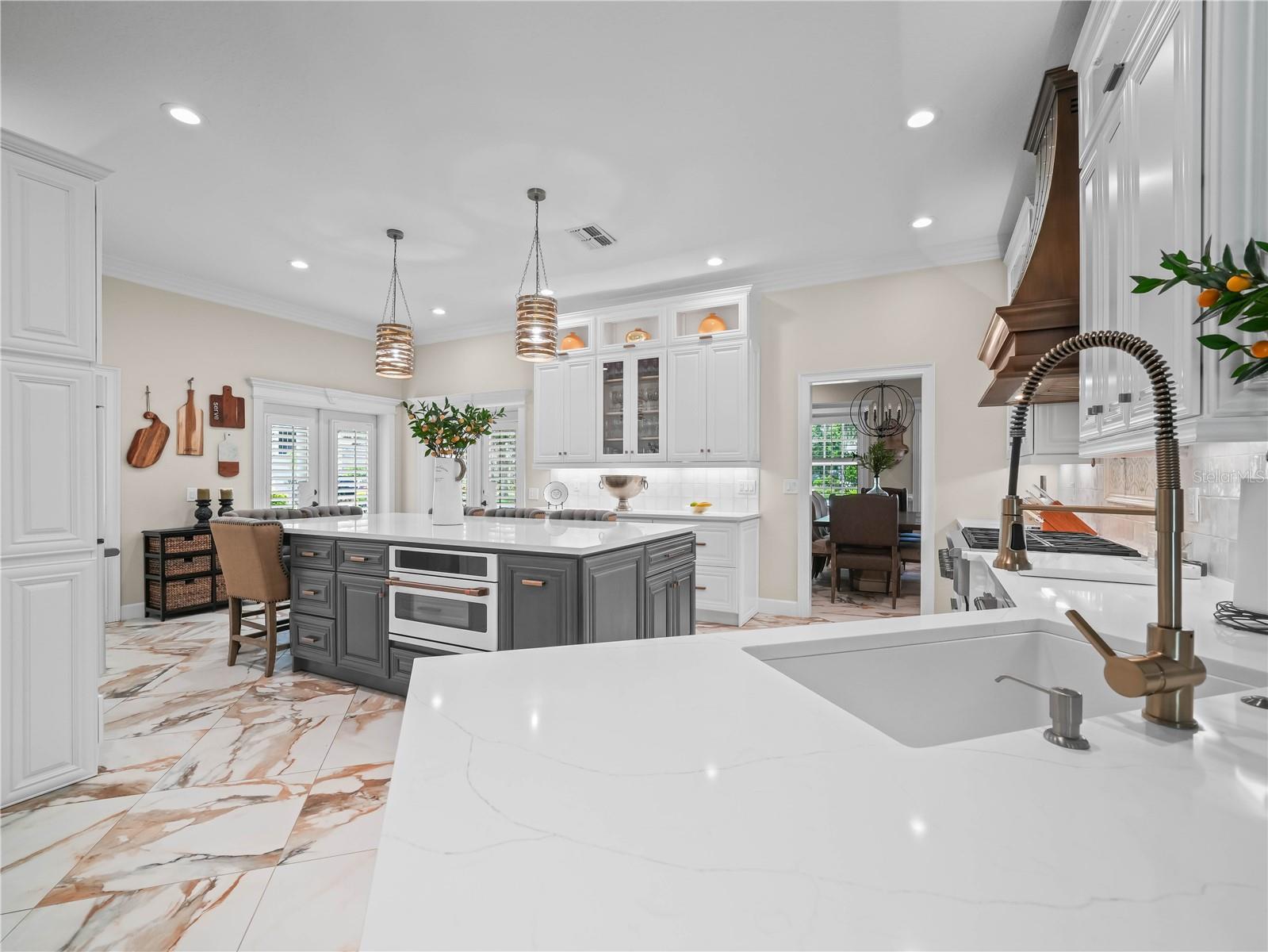 6556 CRESCENT LAKE DRIVE