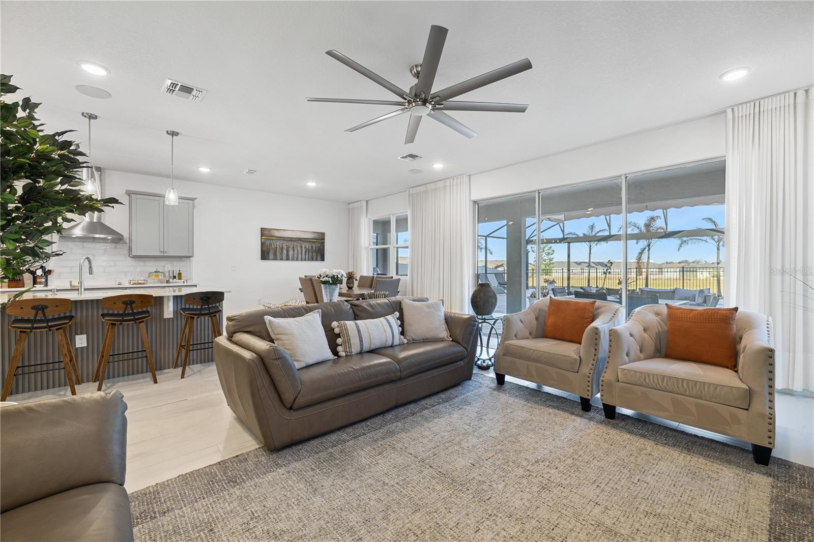 WATERBROOKE - Residential