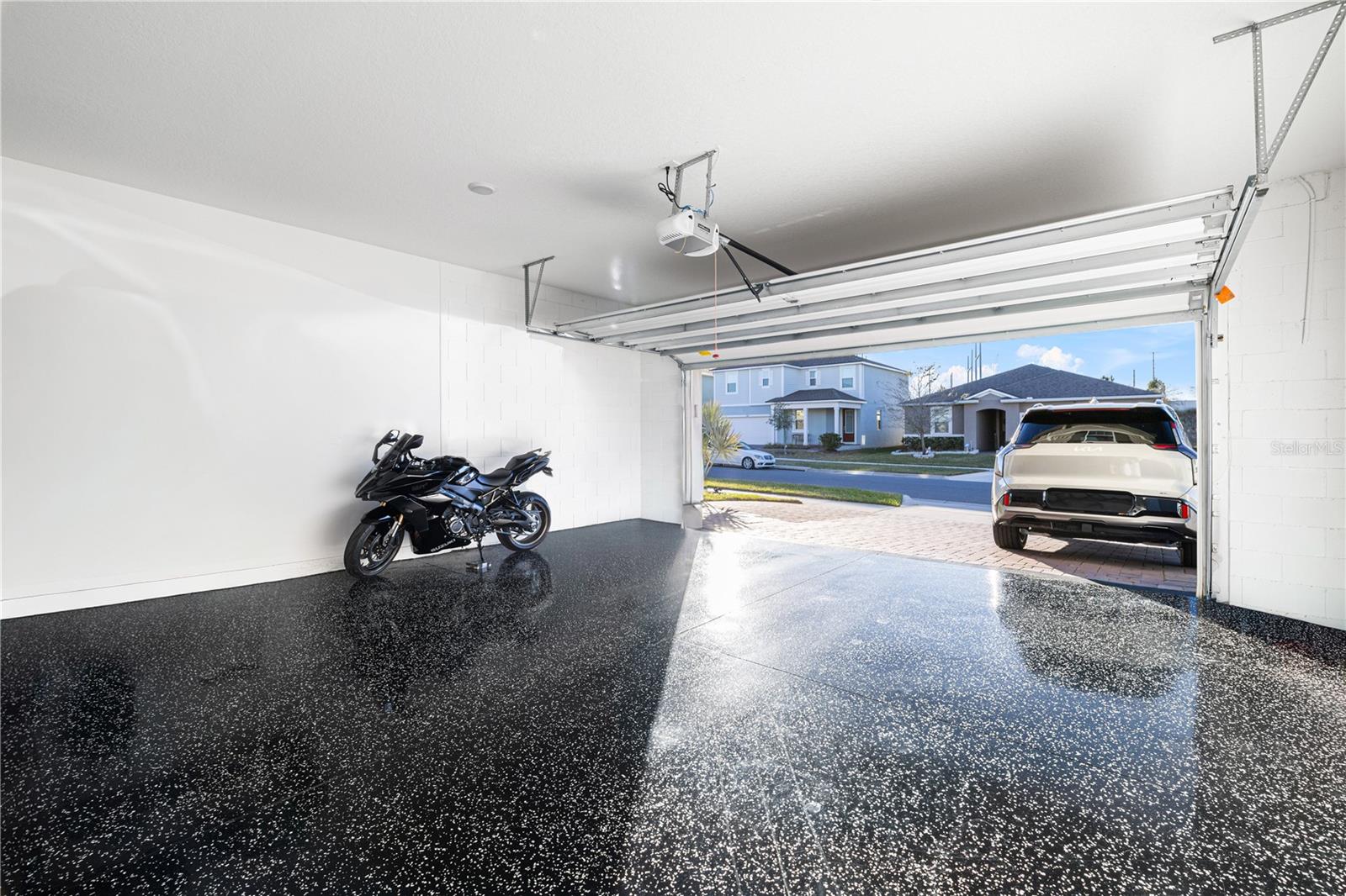 WATERBROOKE - Residential