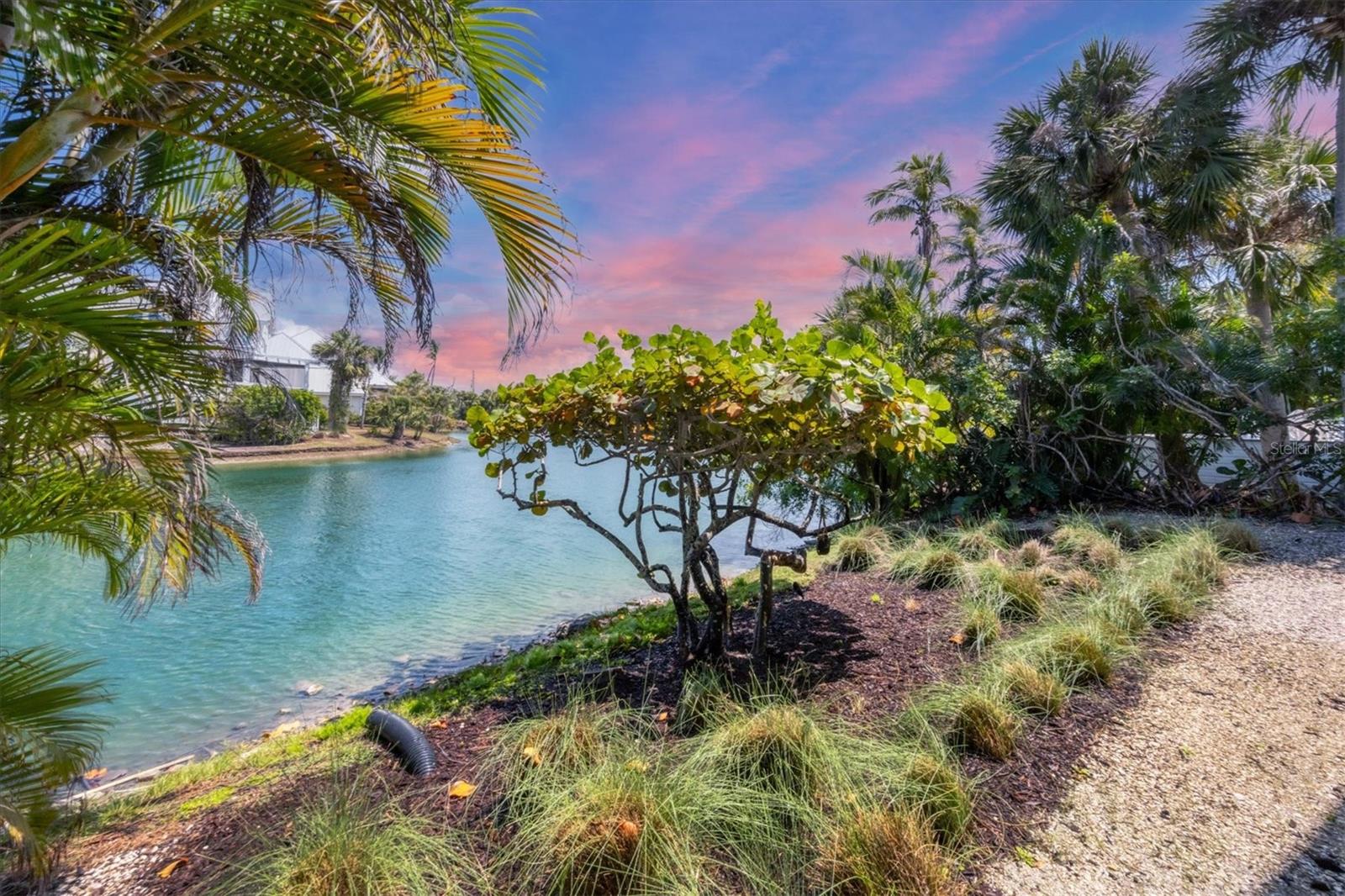 NORTH VILLAGE SUB - Residential