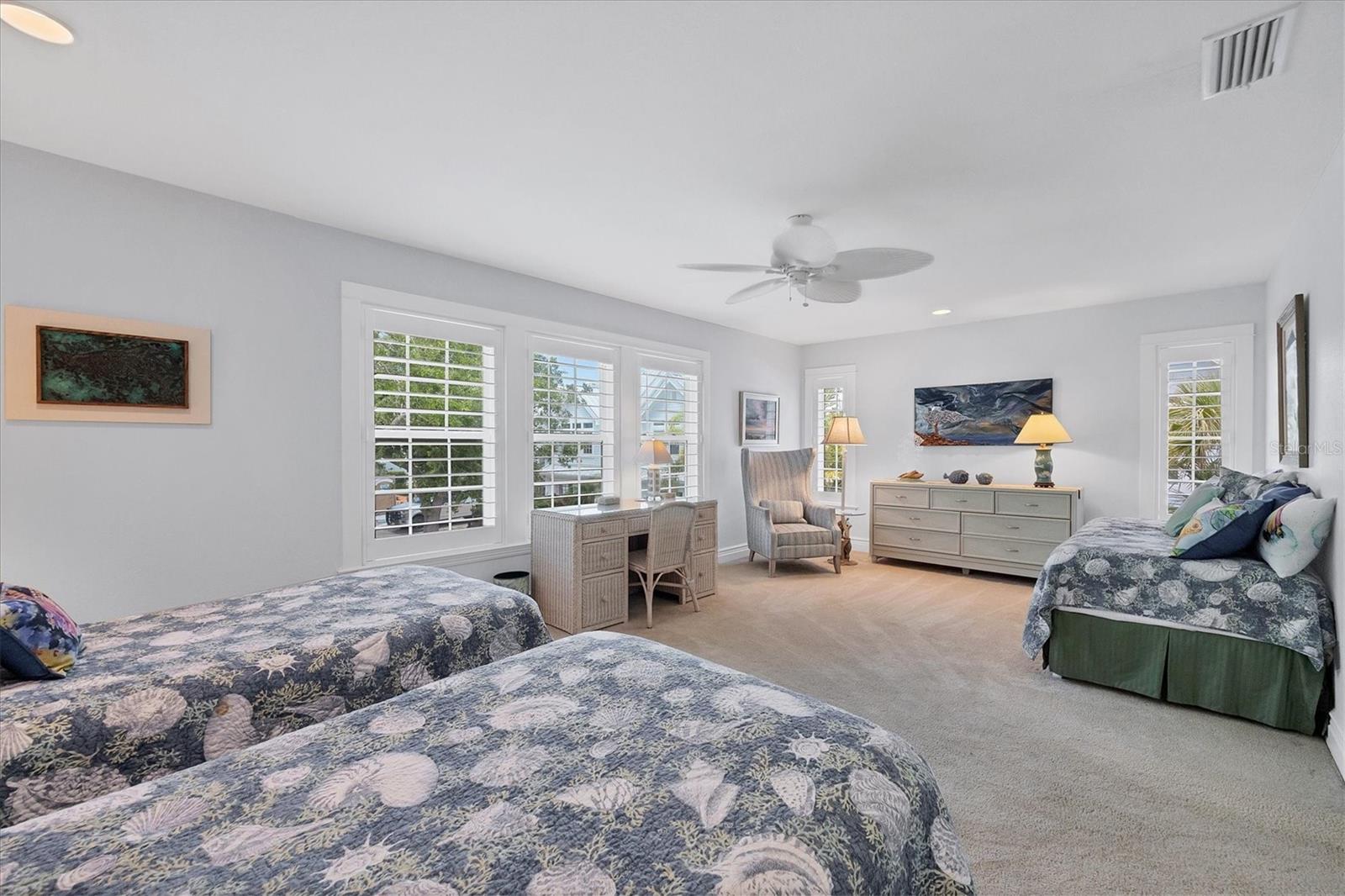 NORTH VILLAGE SUB - Residential