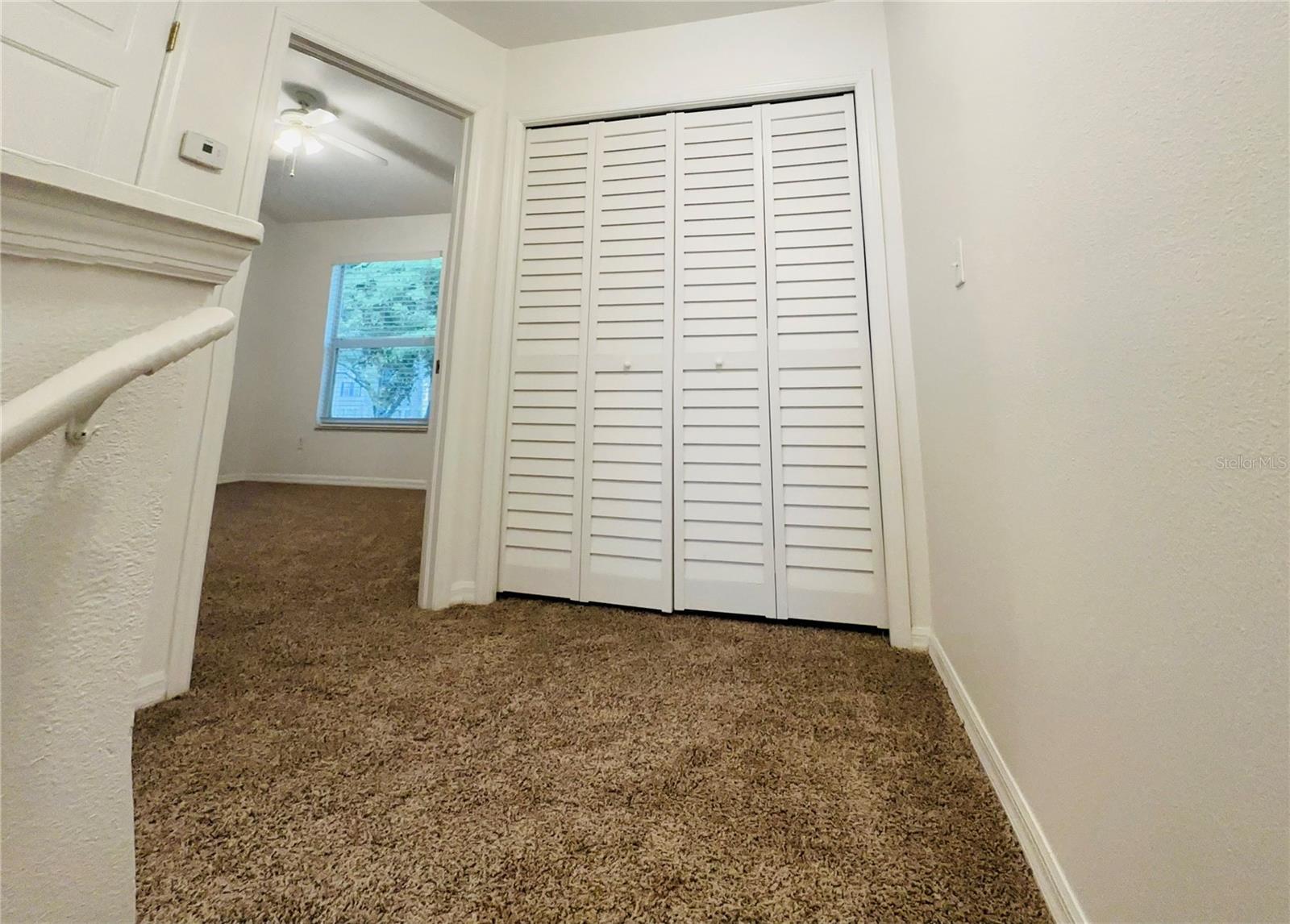 OAK VALLEY TWNHMS - Residential