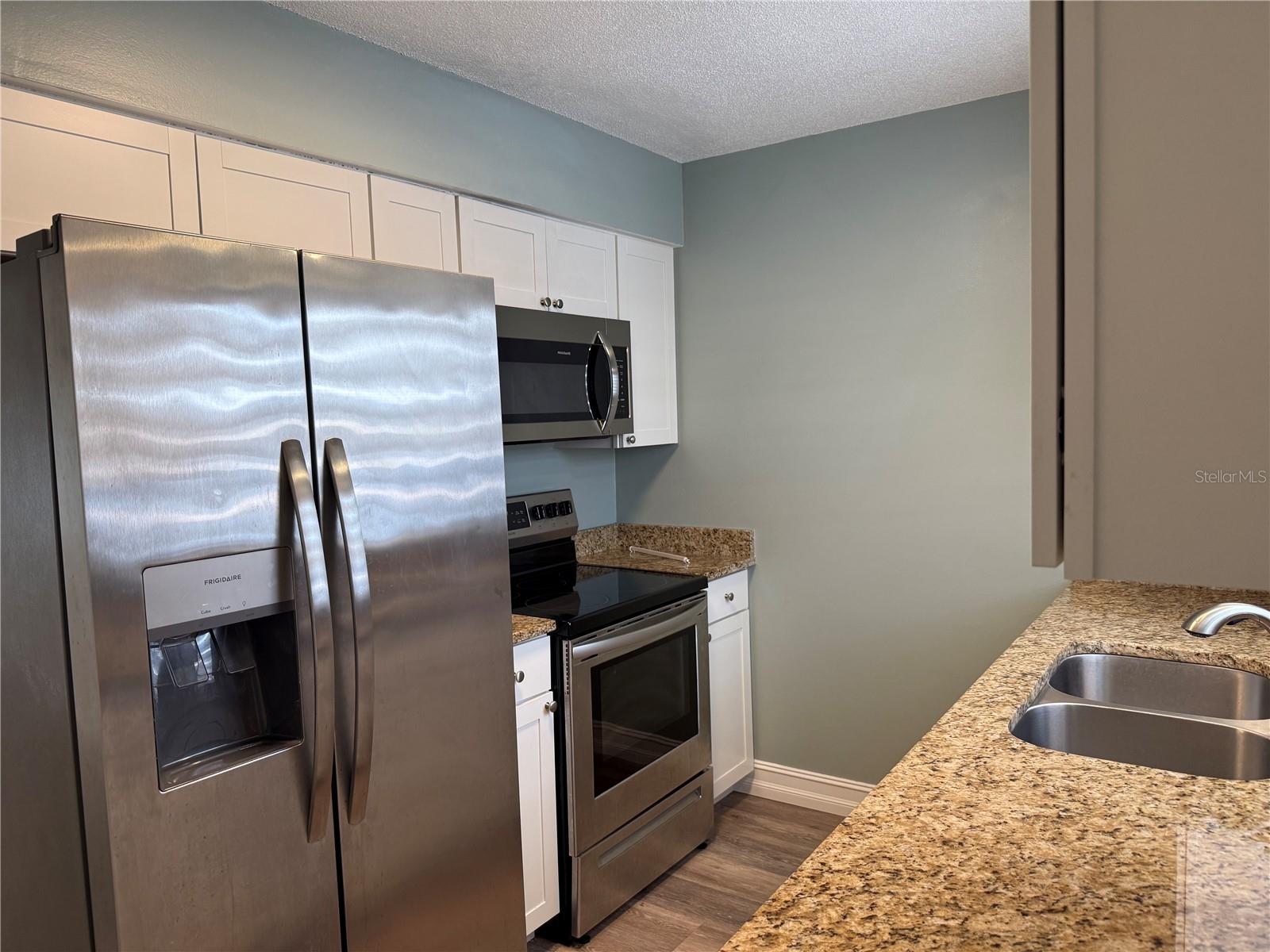 DELESPINE COURTS SEC 2 - Residential