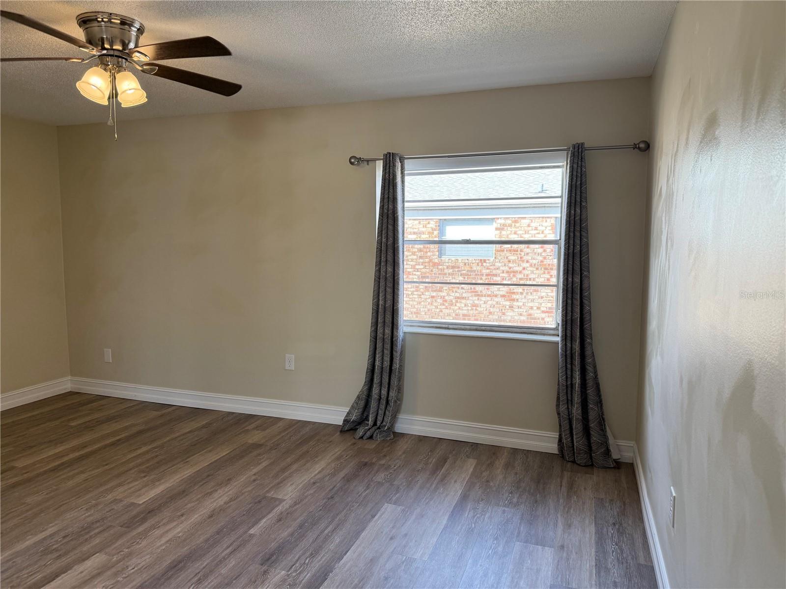 DELESPINE COURTS SEC 2 - Residential