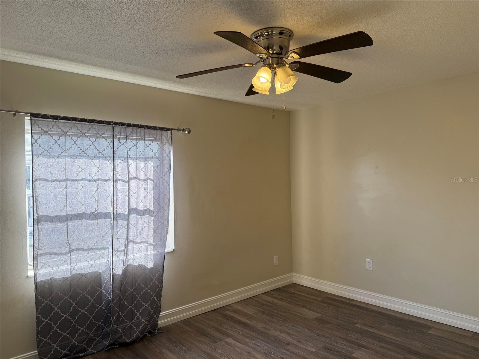 DELESPINE COURTS SEC 2 - Residential