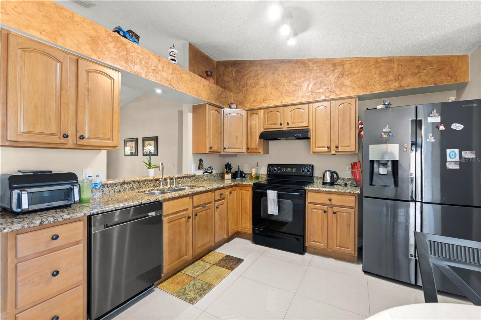 SILVER WOODS PH 01 - Residential