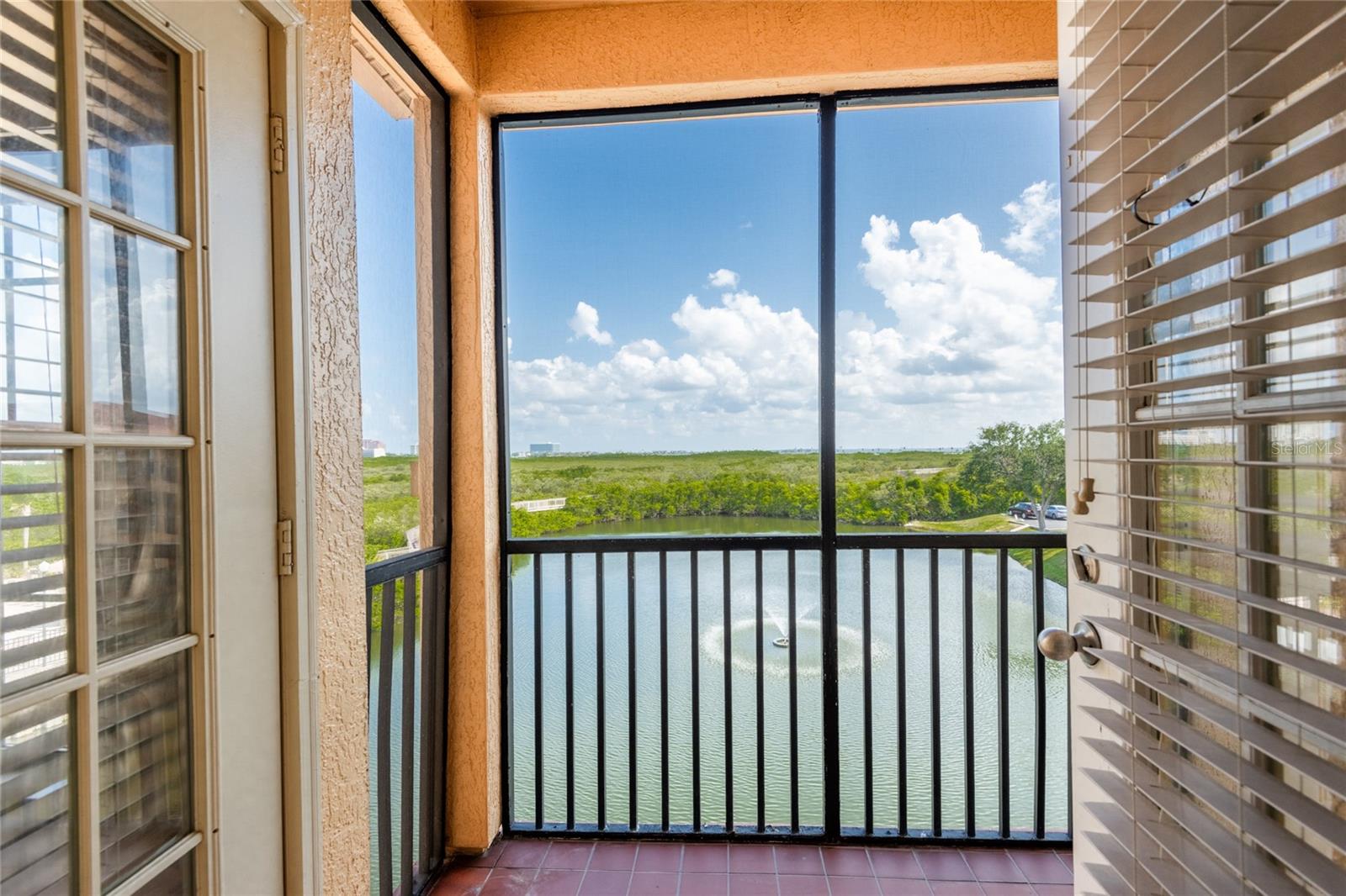 4345 BAYSIDE VILLAGE DRIVE 303